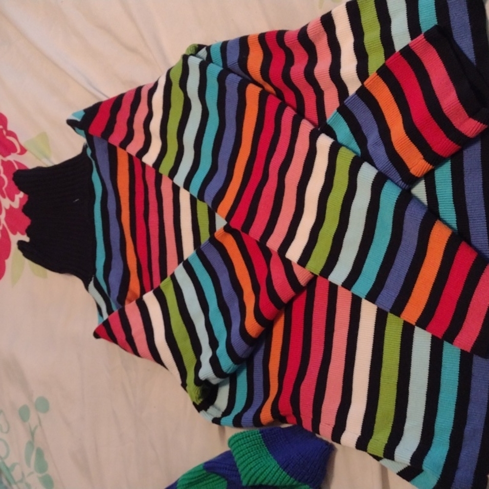 Vintage rainbow turtleneck